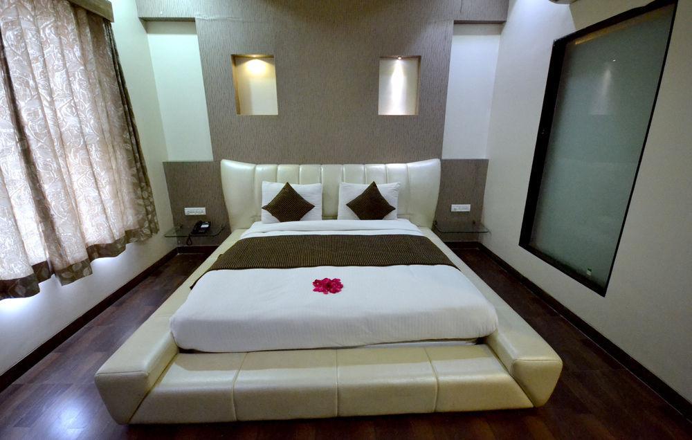 Sai Miracle Hotel