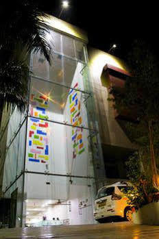 Sai Miracle Hotel 3*